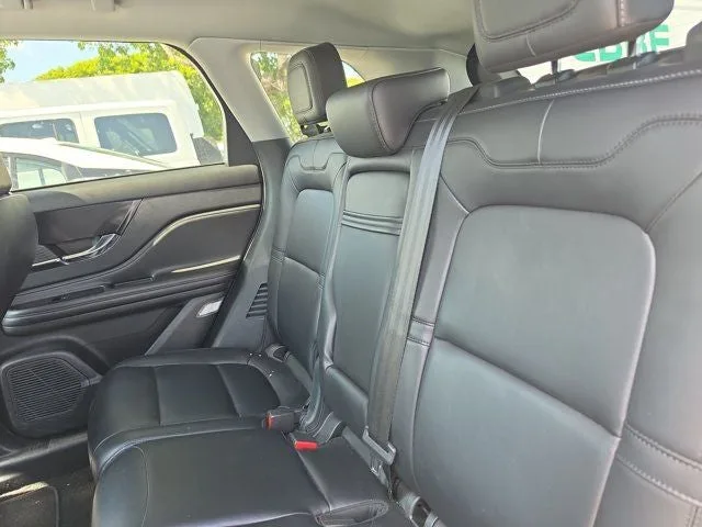 2021 Lincoln Corsair Standard photo 11