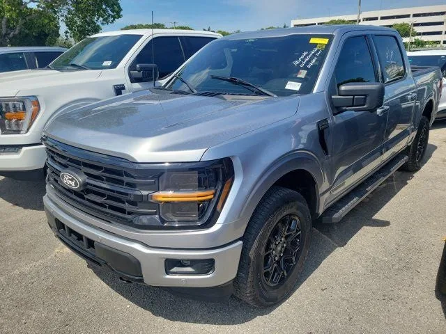 2024 Ford F-150 XLT photo 2