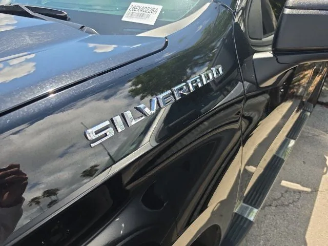 2024 Chevrolet Silverado 1500 Custom photo 9