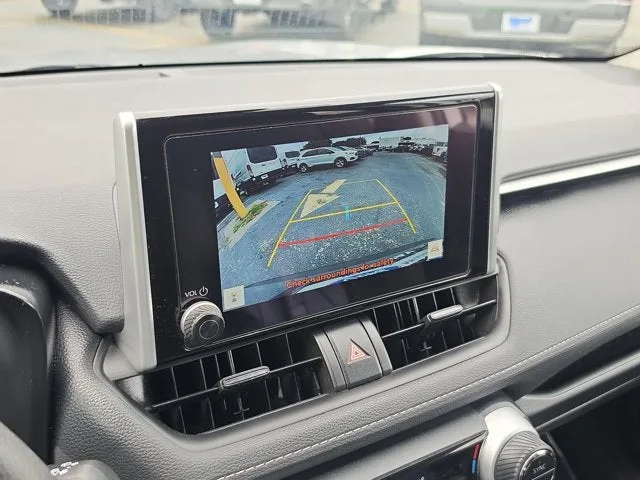 2024 Toyota RAV4 Hybrid LE photo 24