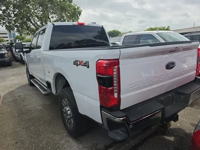 2026 Ford F-250SD Lariat photo 3