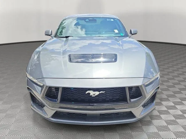 2024 Ford Mustang GT photo 2