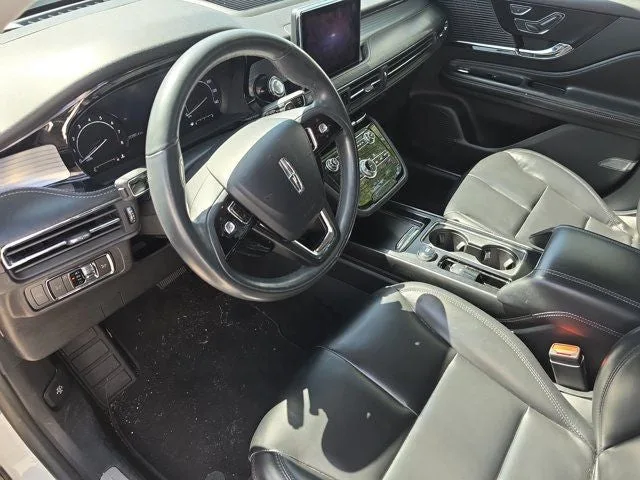 2021 Lincoln Corsair Standard photo 18