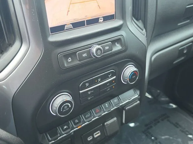 2023 Chevrolet Silverado 1500 Custom photo 22
