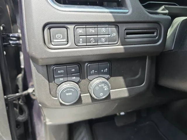 2022 Chevrolet Tahoe Z71 photo 25