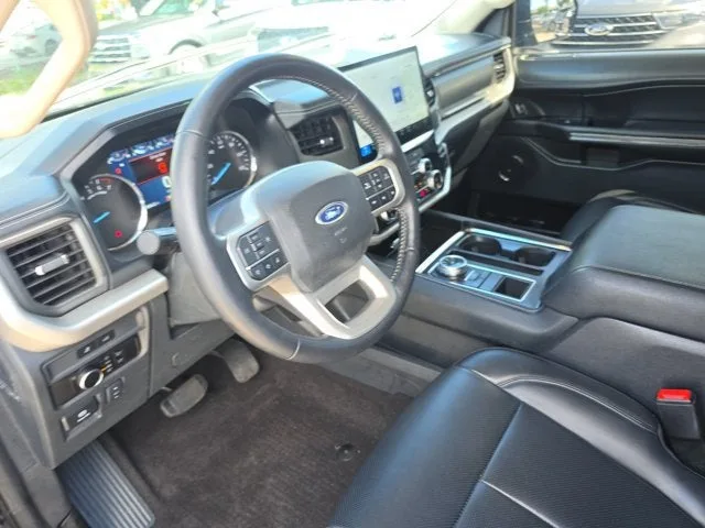 2023 Ford Expedition Max XLT photo 17