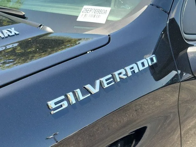 2025 Chevrolet Silverado 1500 RST photo 9