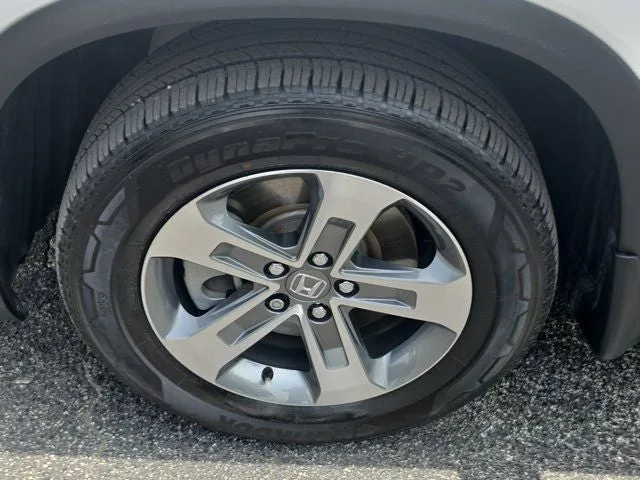 2024 Honda Pilot EX-L 7 Passenger photo 9