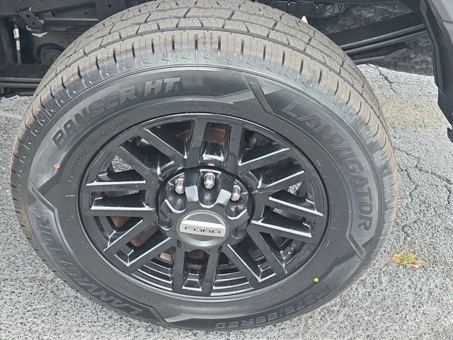 2022 Ford F-250SD Lariat FX4 photo 8