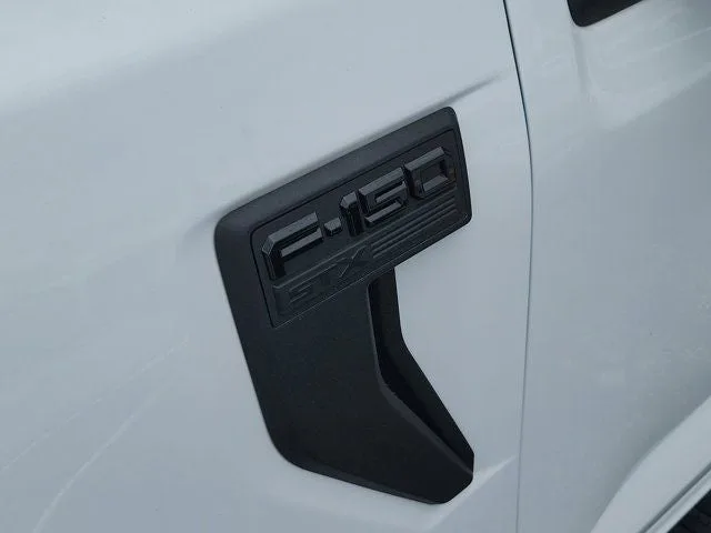 2023 Ford F-150 XL photo 12