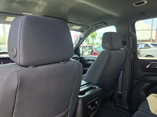 2025 Chevrolet Suburban LS photo 16