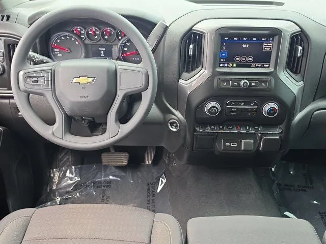 2023 Chevrolet Silverado 1500 Custom photo 14
