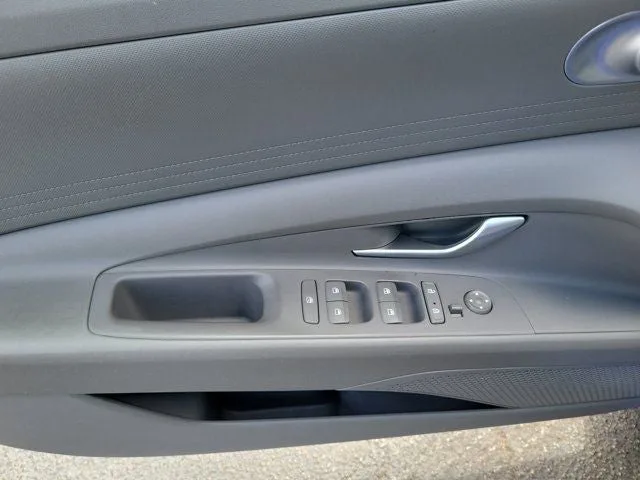 2021 Hyundai Elantra SE photo 15