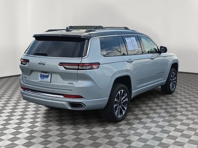 2024 Jeep Grand Cherokee L Overland 4WD photo 6