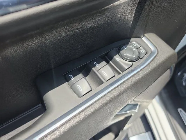 2024 Chevrolet Silverado 1500 LT photo 16
