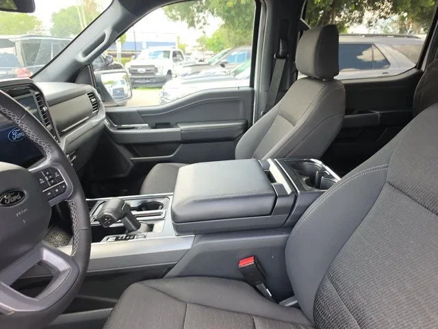 2025 Ford F-150 XLT photo 15