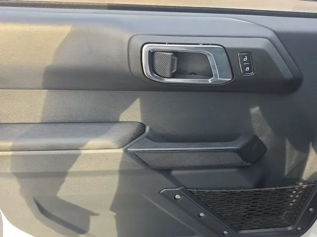 2025 Ford Bronco Outer Banks photo 18