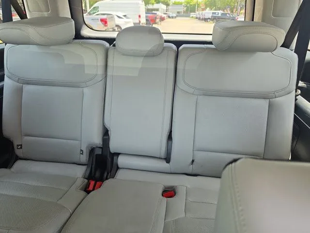 2025 Ford Expedition Max Platinum photo 16