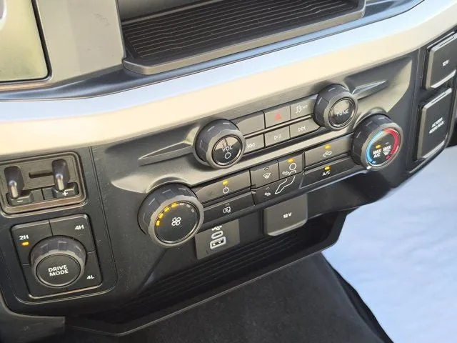 2025 Ford F-250SD XLT photo 29