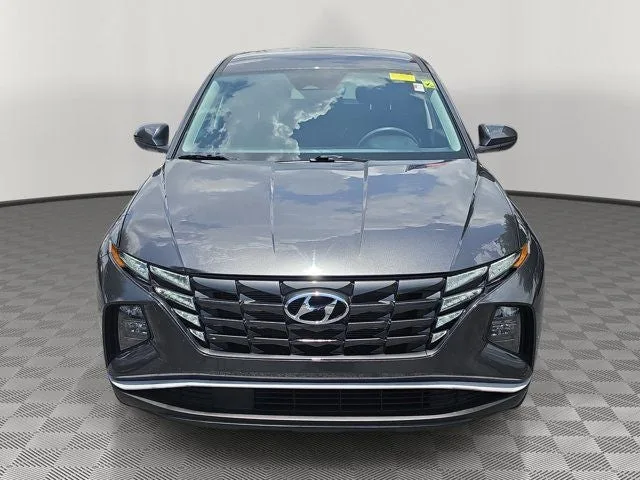 2023 Hyundai Tucson SE photo 2