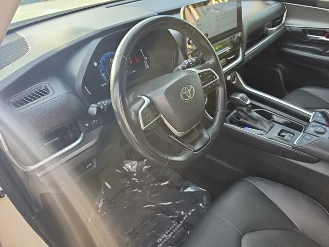 2024 Toyota Grand Highlander XLE photo 21