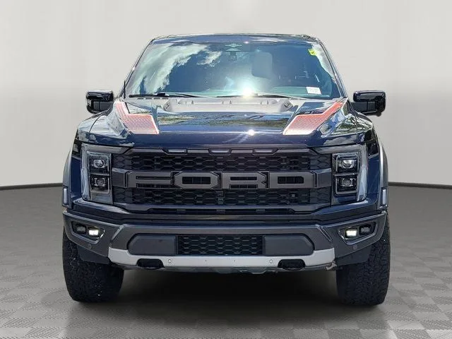 2023 Ford F-150 Raptor photo 2