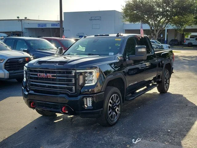2022 GMC Sierra 2500HD AT4 Premium Plus photo 3