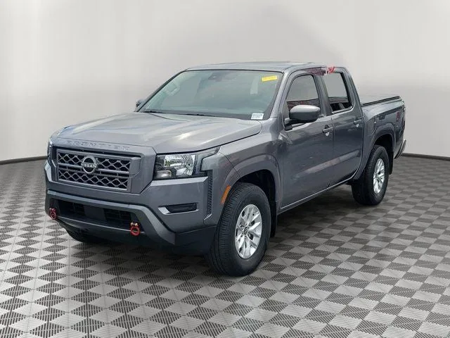 2024 Nissan Frontier SV photo 3