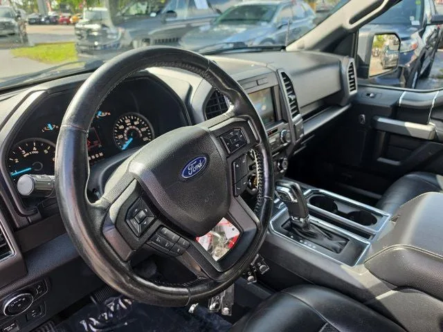 2018 Ford F-150 XLT SPORT photo 19