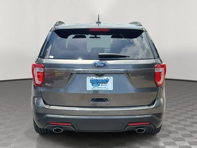 2018 Ford Explorer XLT photo 5