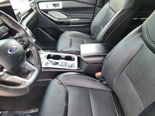 2023 Ford Explorer ST photo 16