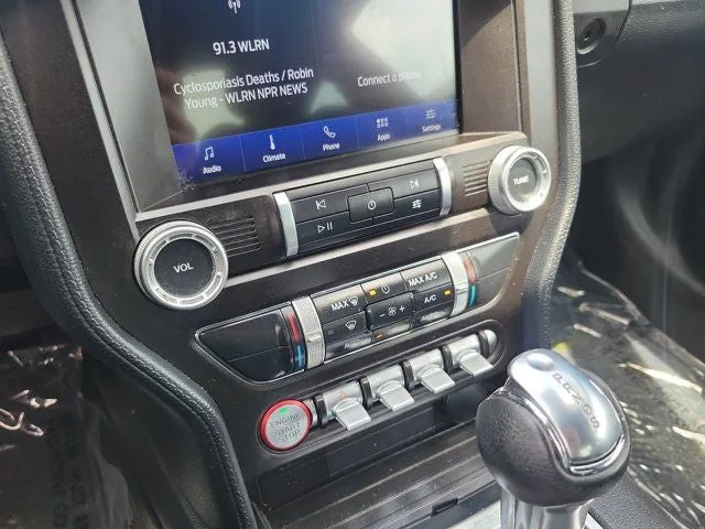 2022 Ford Mustang EcoBoost photo 19