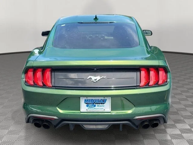 2022 Ford Mustang EcoBoost photo 5