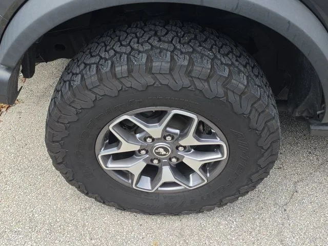 2022 Ford Bronco Badlands photo 7