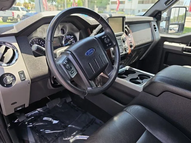 2015 Ford F-250SD Lariat photo 16