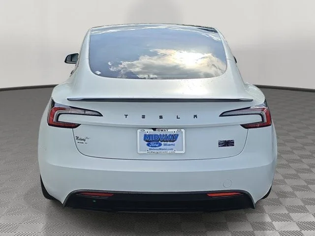 2025 Tesla Model 3 Performance photo 5