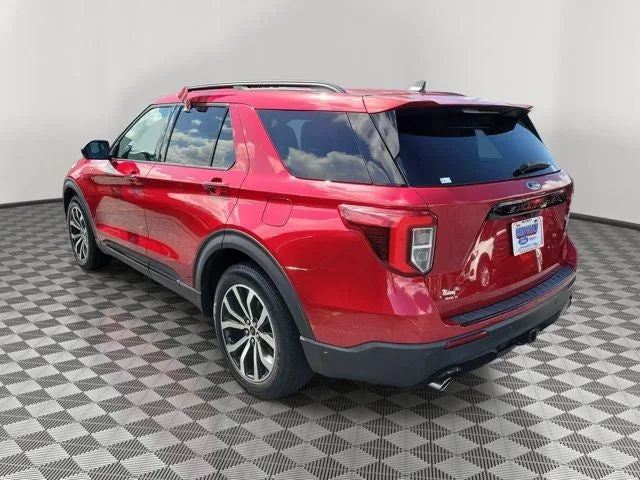 2023 Ford Explorer ST-Line photo 4
