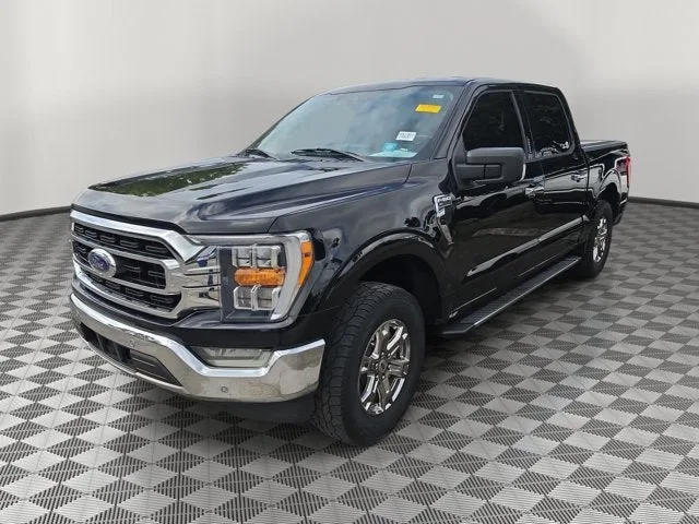 2021 Ford F-150 XLT photo 2