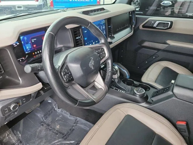 2021 Ford Bronco Wildtrak photo 16