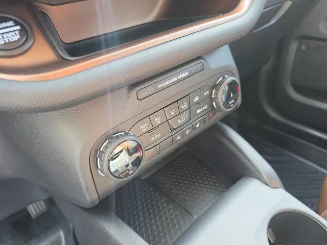 2024 Ford Bronco Sport Outer Banks photo 26