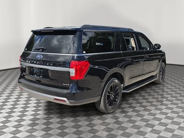 2023 Ford Expedition Max XLT photo 6