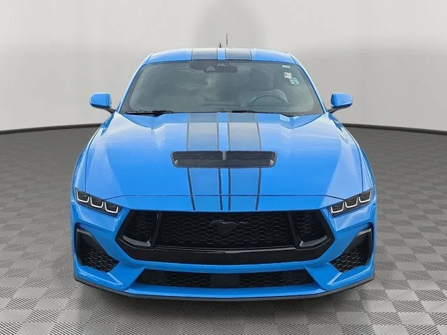 2024 Ford Mustang GT photo 2