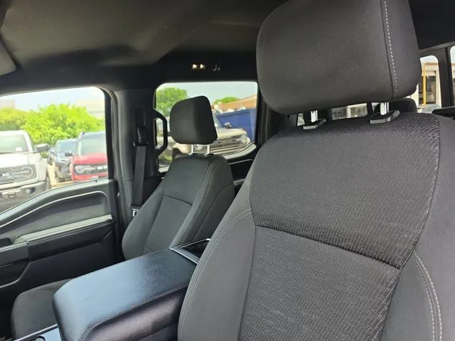 2023 Ford F-150 XLT photo 13