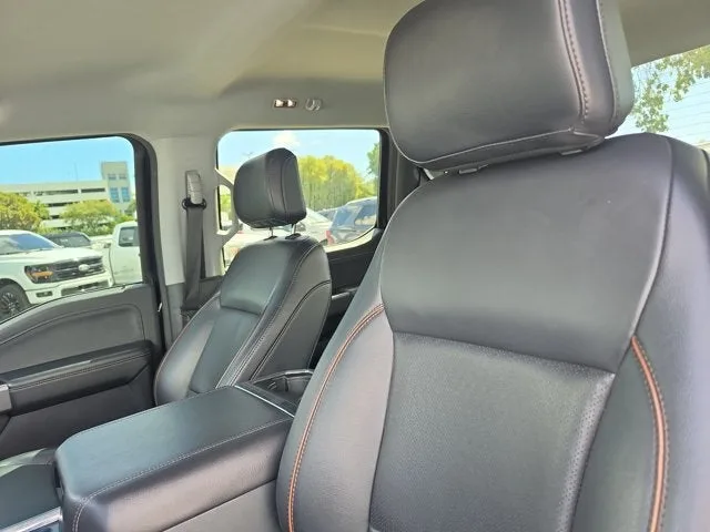 2025 Ford F-450SD Lariat DRW photo 21