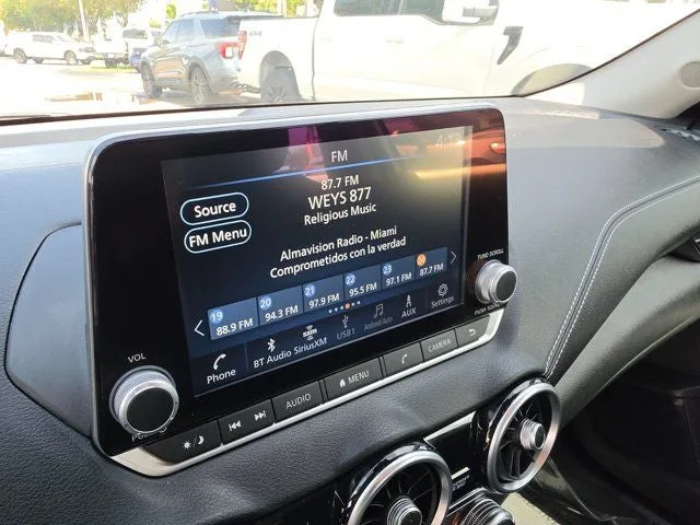 2023 Nissan Sentra SV photo 23