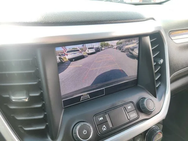 2023 GMC Acadia SLE photo 26