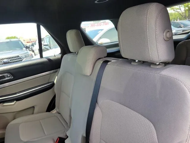 2018 Ford Explorer XLT photo 13
