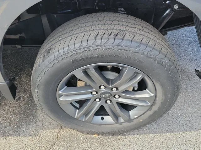 2023 Ford F-150 XLT photo 8