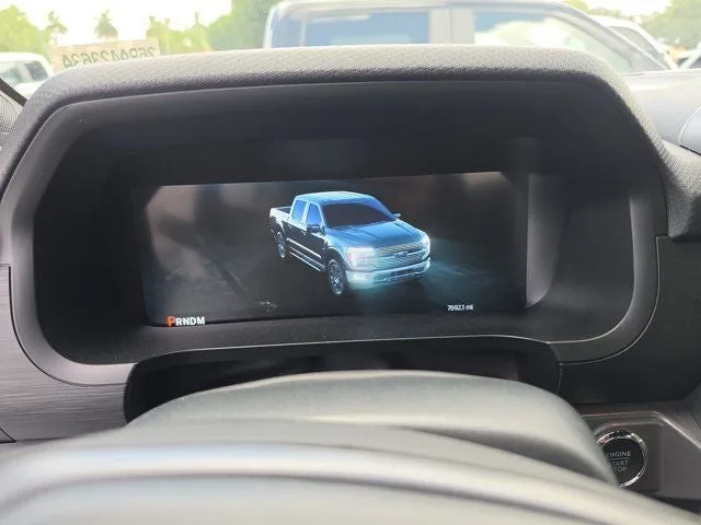 2025 Ford F-150 XLT photo 17