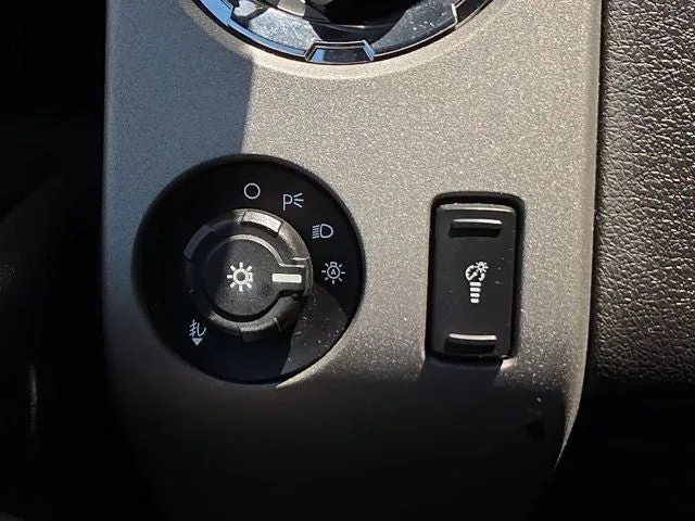 2015 Ford F-250SD Lariat photo 25